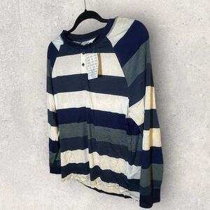 LuLaRoe Mark Henley Shirt Long Sleeve Size XL Blue, Gray And White Print NWT